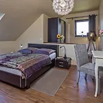Ben Holiday home
